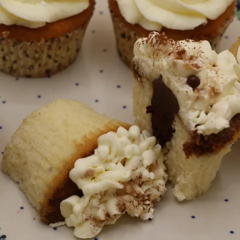 Tiramisu cupcake doorsnede
