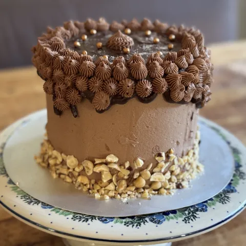 Hazelnoot Melk chocolade Taart zijkant