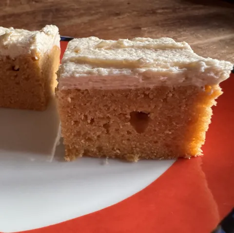 Zoete aardappel cake detail