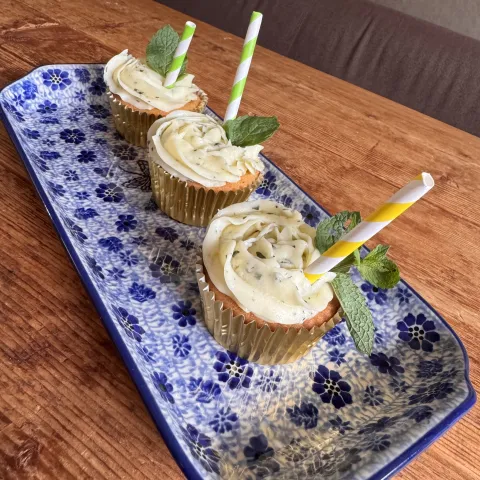 Munt en limoen groep cupcake